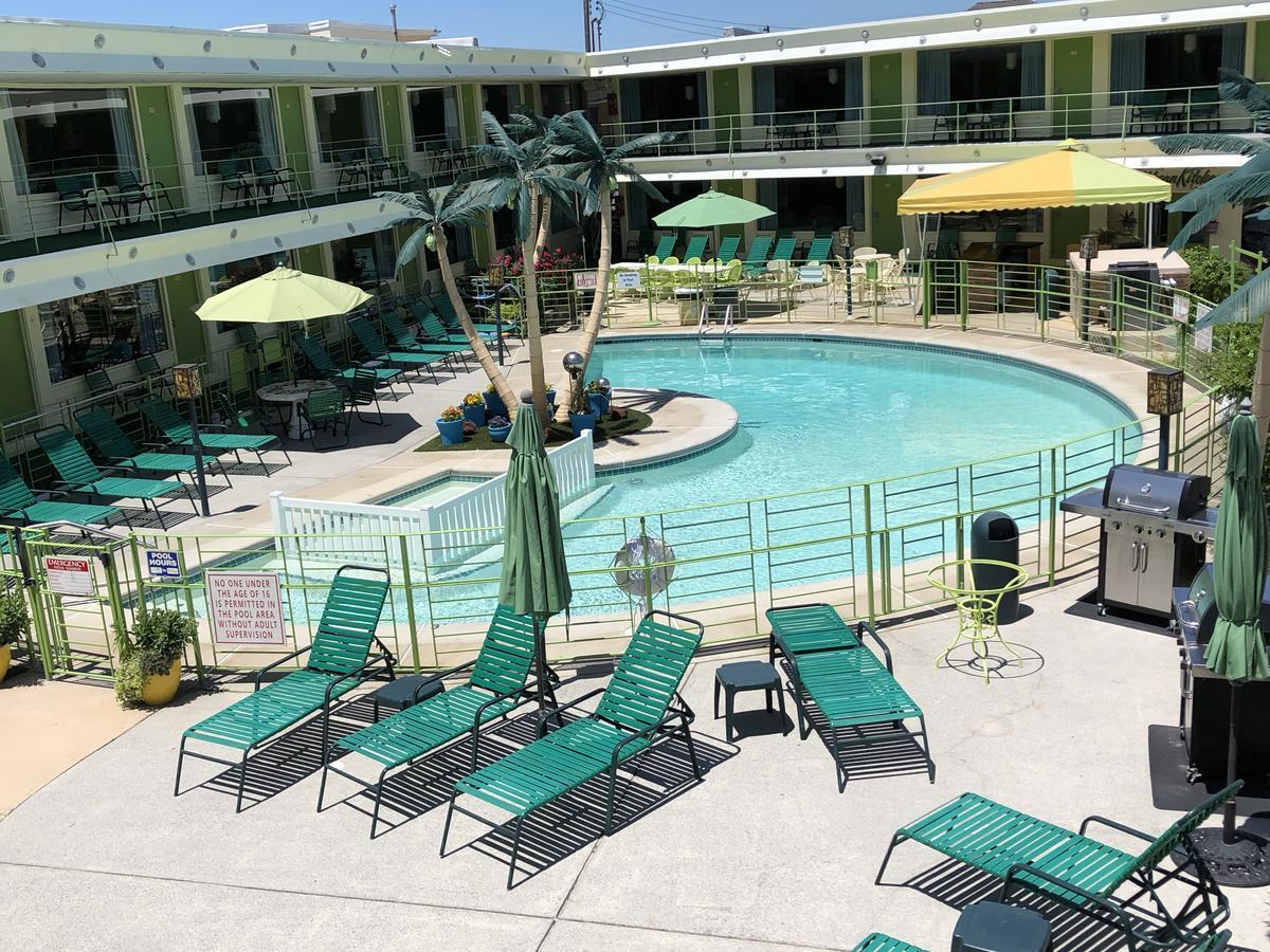 Motel Caribbean 2*